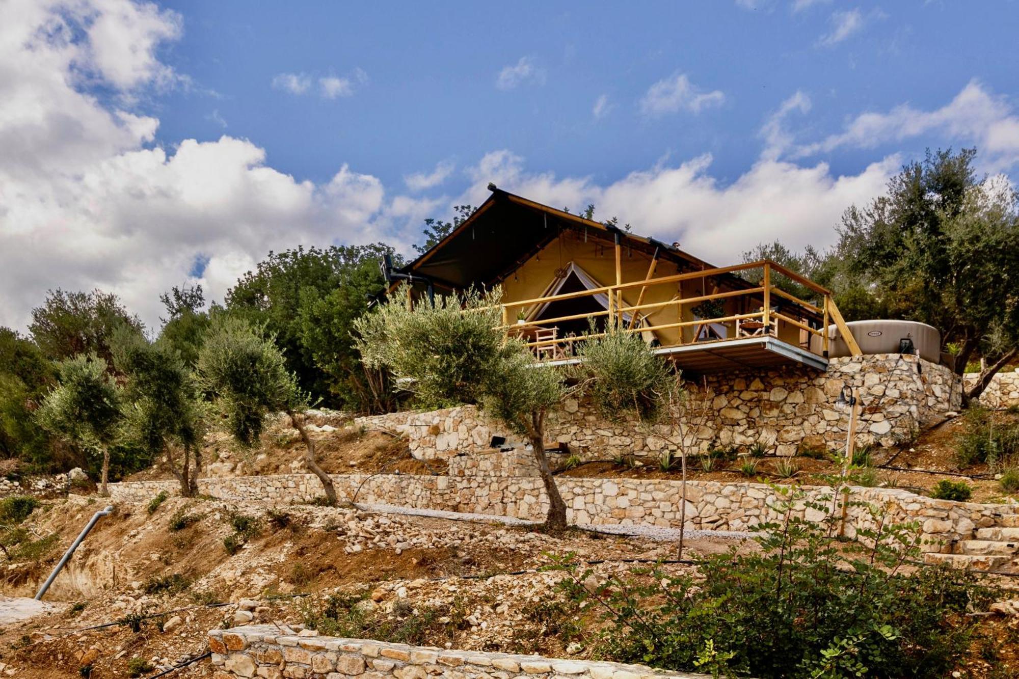 Civara - Private Glamping In Nature With Jakuzzi Luxury tent