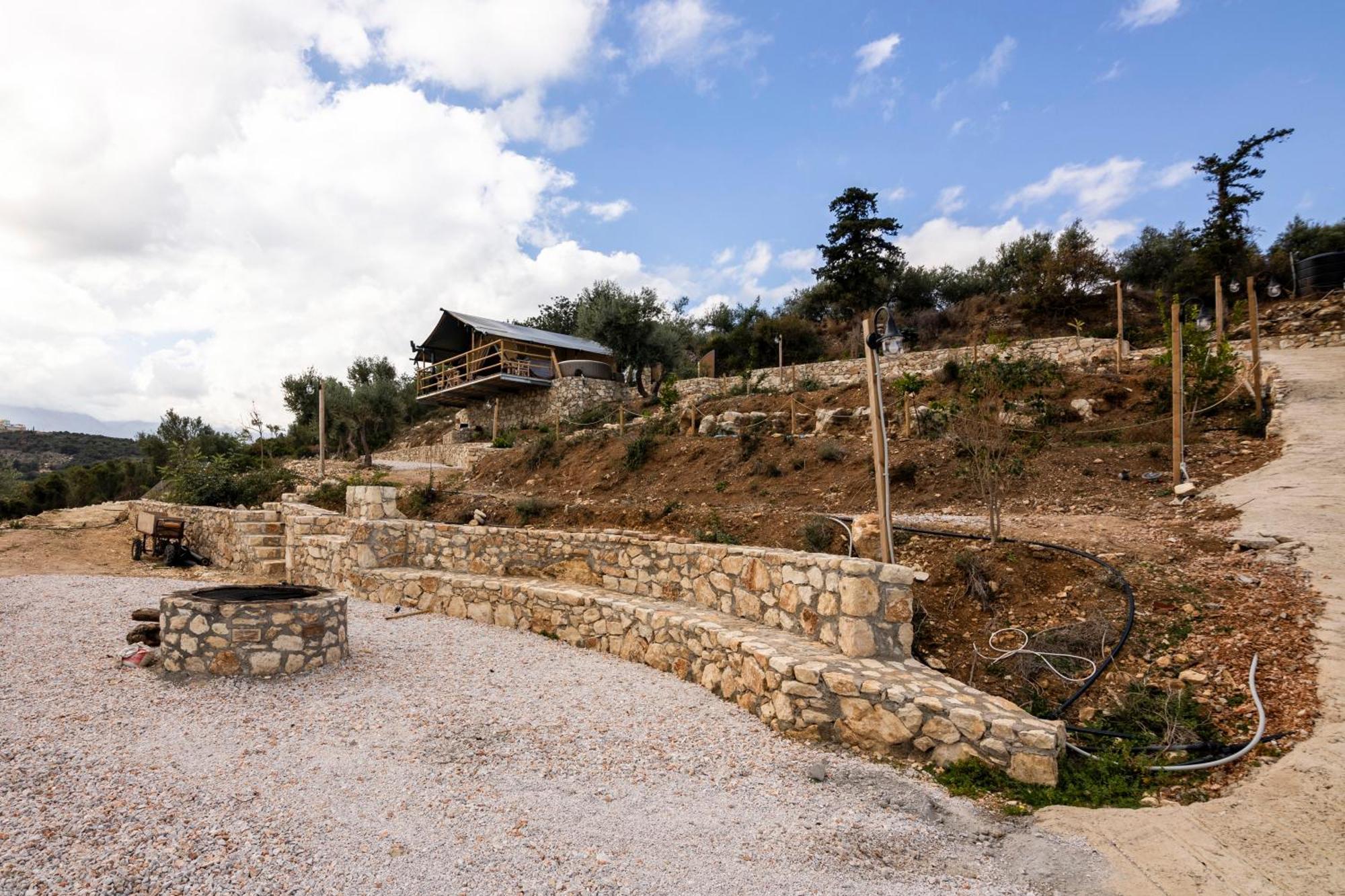 Civara - Private Glamping In Nature With Jakuzzi Tsivaras
