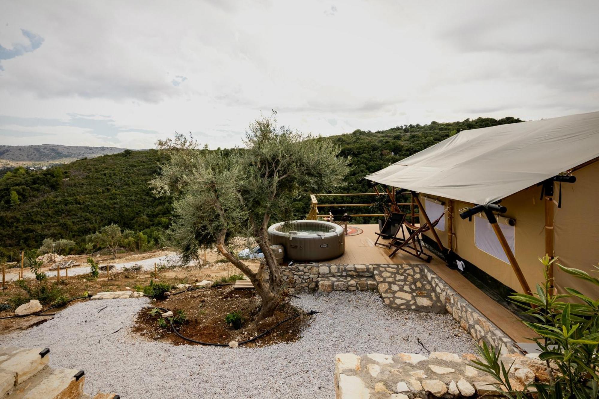 Luxury tent Civara - Private Glamping In Nature With Jakuzzi