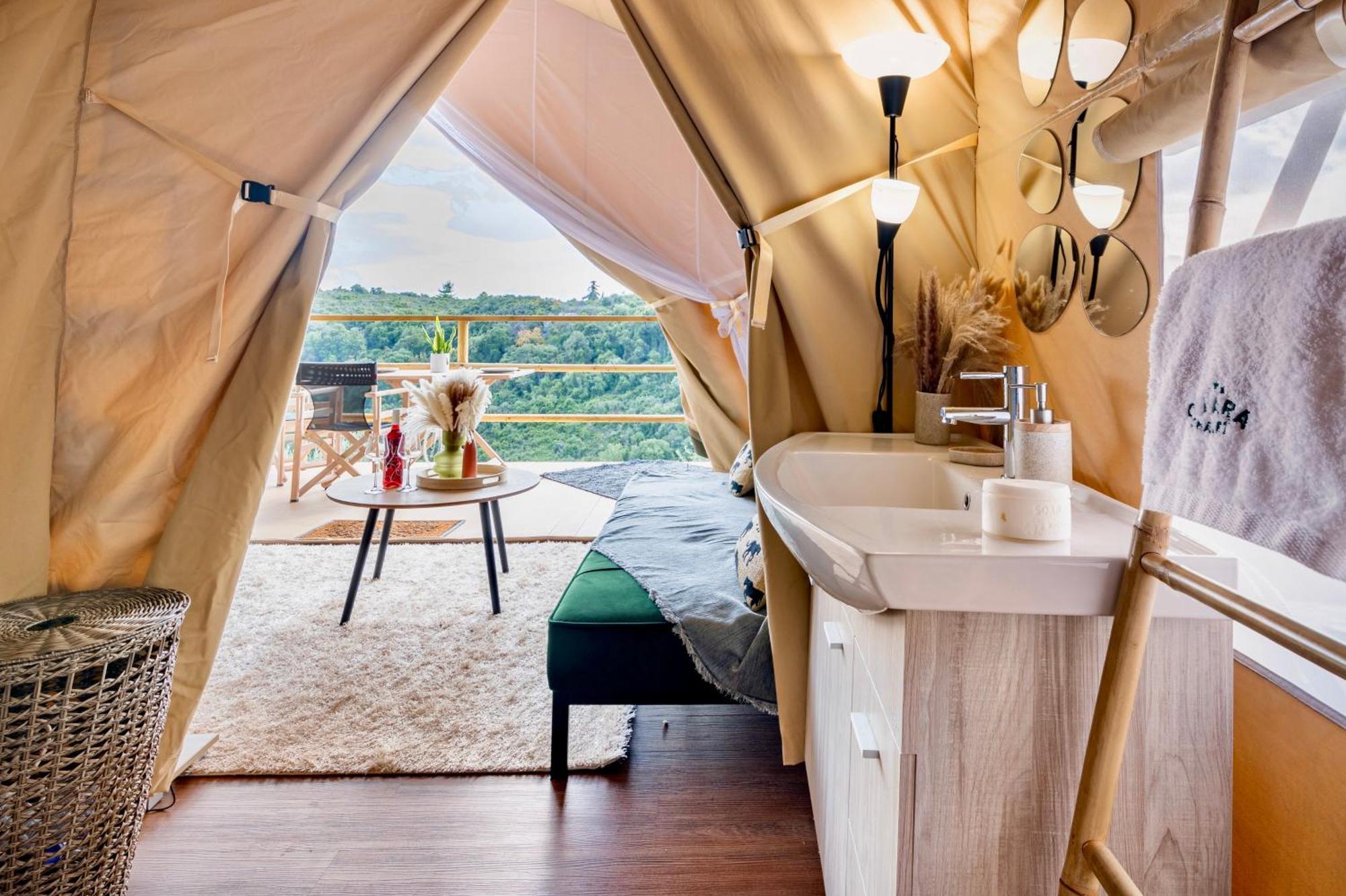 Civara - Private Glamping In Nature With Jakuzzi Luxury tent *