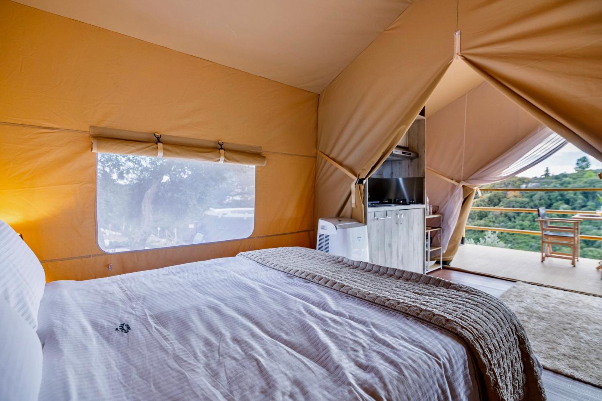 Civara - Private Glamping In Nature With Jakuzzi Luxury tent *